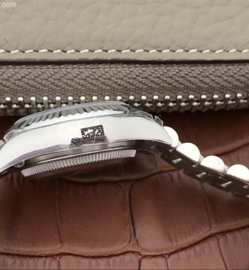 DateJust 28mm Fluted Bezel White Dial Diamonds Markers Bracelet A2236