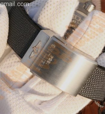 Avenger II Chronograph 43mm SS GF Gray/White Dial on SS Bracelet A7750