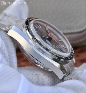 Speedmaster Moonwatch OMF Gray Dial SS Bracelet A9900