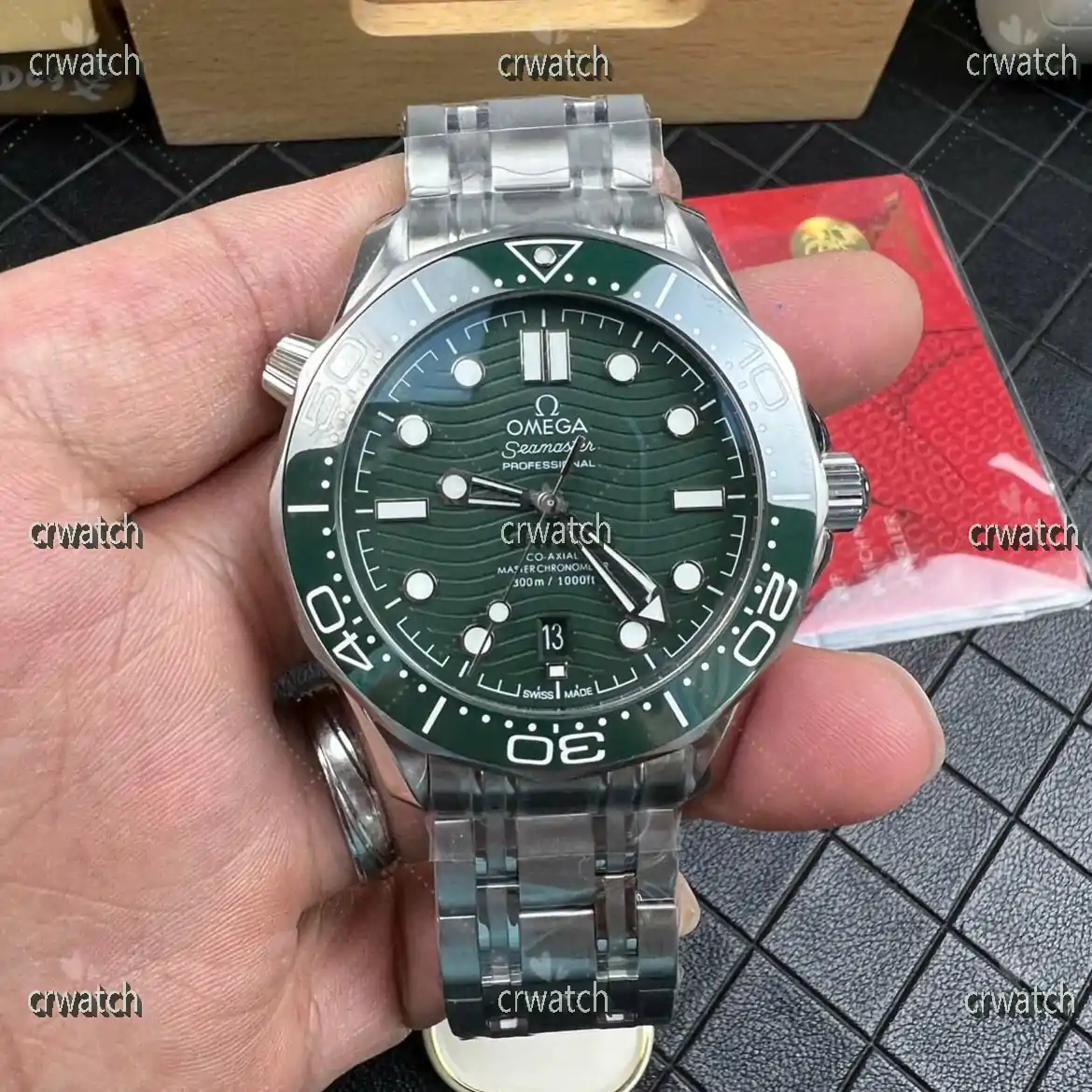 Seamaster Diver 300M JVS Green Ceramic Green Dial SS Bracelet A8800