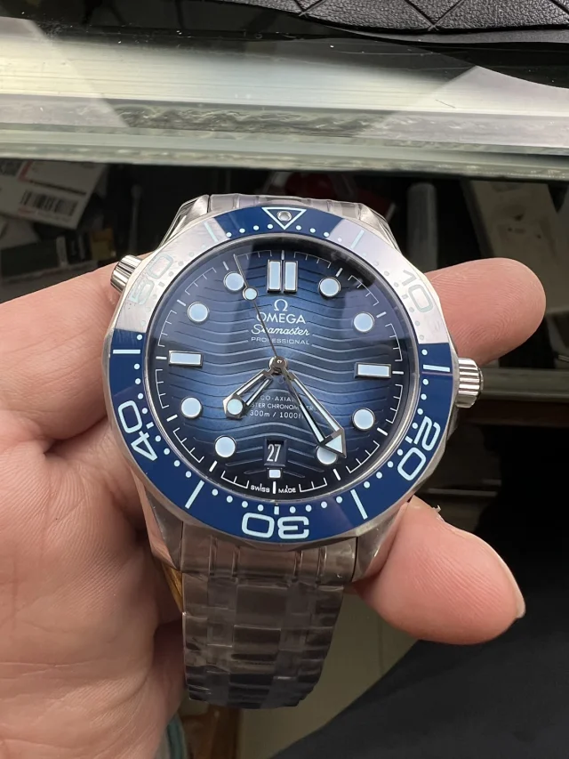 Seamaster 300 SS VSF Edition Gradient Blue Dial SS Bracelet A8800