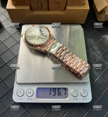 Day Date 40mm RG 228235 THBF Edition Green Roman Dial President Bracelet VR3255 (Gain Weight)